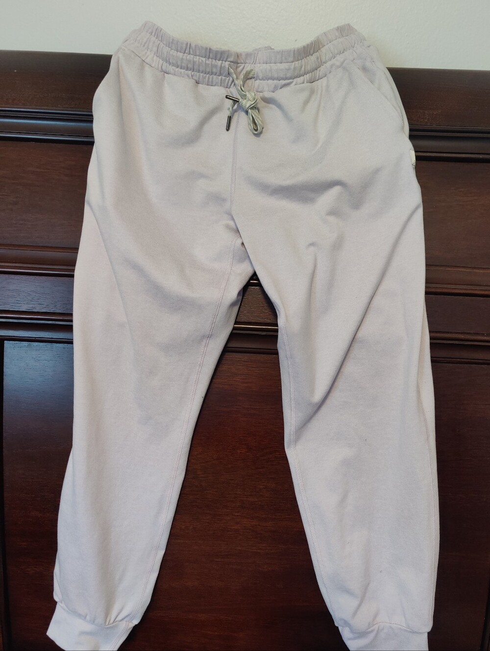 Lady's Lighter Than Lite Lilac Vuori Heavenly Soft Joggers W/ Drwstrng Frnt Pock